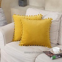 CAROMIO Pompom Kissenhülle Dekorative Quadrat Kissenbezug aus Polyester Samt Wurf Kissenbezüge im Landhausstil Gelb Zierkissenbezüge für Couch 2 Stück 45x45cm