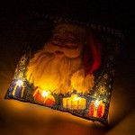 Nexos Trading LED Kissen Sofakissen mit Beleuchtung Fotodruck Santa Claus 40x40 cm Zierkissen Dekokissen mit Licht Leuchtkissen X-Mas Weihnachtsmann Christmas